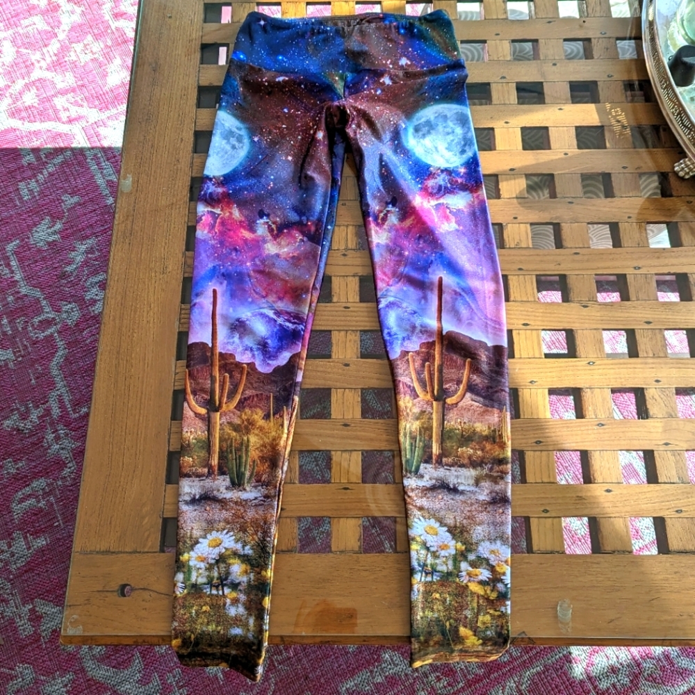 Goldsheep Galaxy Desert Leggings